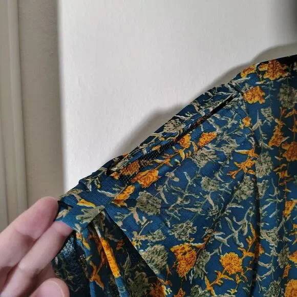 T-C Fashion women's size Large blouse multicolor print v-neck 3/4 sleeves - Picture 4 of 8